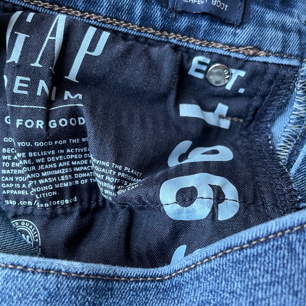 Gap Denim Perfect Boot Size 25 Short - Picture 3 of 5